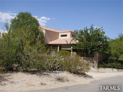 9441 E Lilly Bay Loop, Tucson, AZ 85710 photo 4