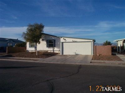 6031 E Thunder River Rd, Tucson, AZ 85706 photo 2