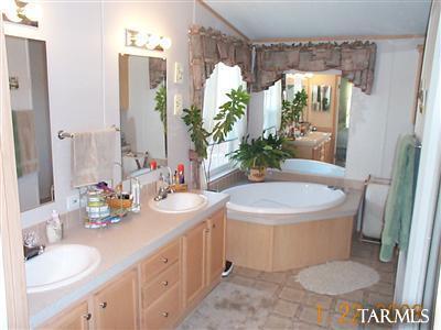 6031 E Thunder River Rd, Tucson, AZ 85706 photo 11