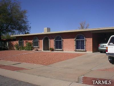 9399 E Myra Dr, Tucson, AZ 85730 photo 2