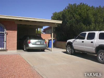 9399 E Myra Dr, Tucson, AZ 85730 photo 3