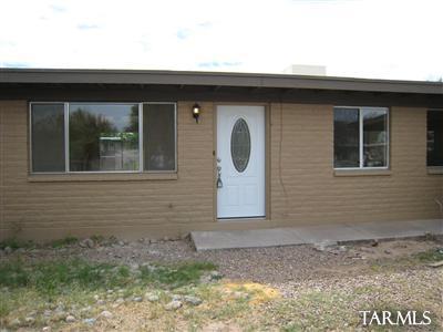 1202 E Garden Loop, Tucson, AZ 85706 photo 2