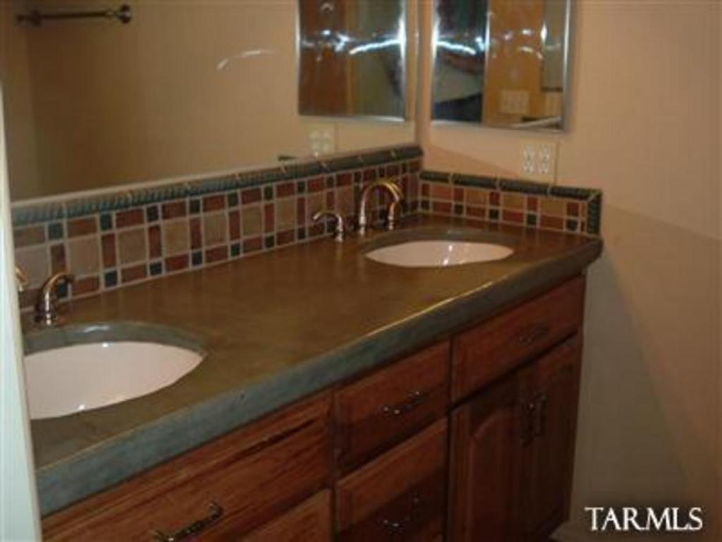 166 E Limberlost Dr #103, Tucson, AZ 85705 photo 3