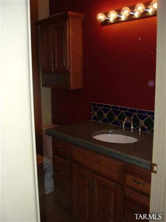 166 E Limberlost Dr #103, Tucson, AZ 85705 photo 4