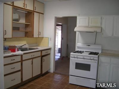 3464 S 9 Ave, Tucson, AZ 85713 photo 2