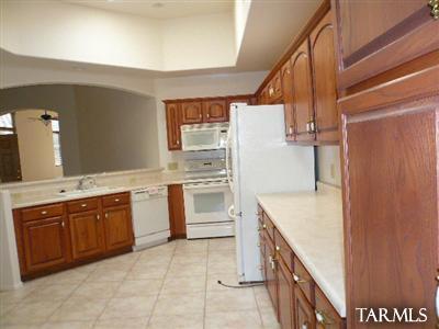 7455 E Navigator Ln, Tucson, AZ 85706 photo 4