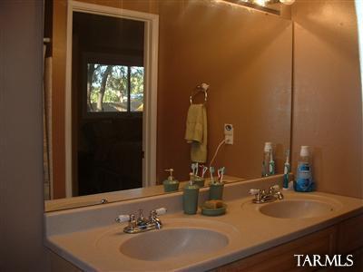 9250 E 28th St, Tucson, AZ 85710 photo 8
