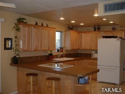 9250 E 28th St, Tucson, AZ 85710 photo 3