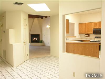 5395 E Francisco Loop, Tucson, AZ 85712 photo 2