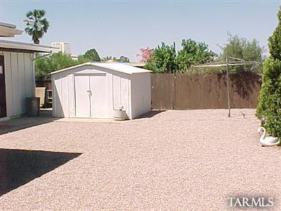 8341 E Beverly St, Tucson, AZ 85710 photo 5