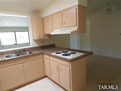 7236 Eli Dr, Tucson, AZ 85710 photo 11