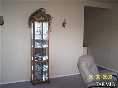 6766 E Hawk Dr, Tucson, AZ 85730 photo 2