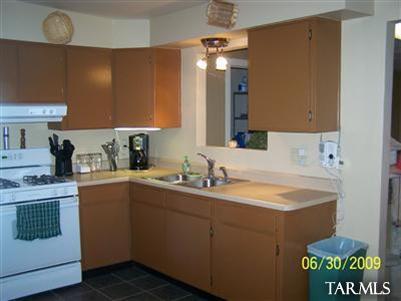 6766 E Hawk Dr, Tucson, AZ 85730 photo 4