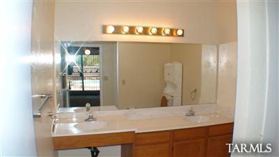 8220 E Oneida Pl, Tucson, AZ 85715 photo 10