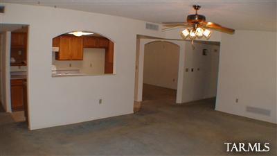 8220 E Oneida Pl, Tucson, AZ 85715 photo 6