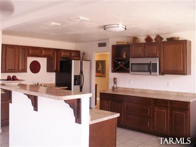 2908 E Beverly Dr, Tucson, AZ 85716 photo 2