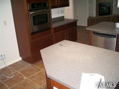 10733 S Fiery Dawn Ct, Vail, AZ 85641 photo 4