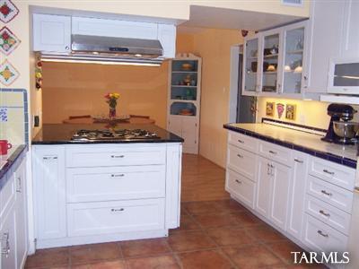 4357 E 13th Cir, Tucson, AZ 85711 photo 6