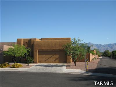 7672 E Palace Park Loop, Tucson, AZ 85710 photo 1