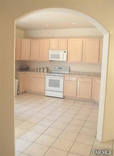 7650 E Chase Park, Tucson, AZ 85710 photo 13