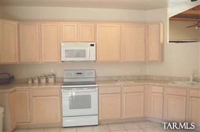 7650 E Chase Park, Tucson, AZ 85710 photo 12