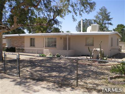 6261 E Sylvane St, Tucson, AZ 85711 photo 1