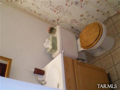 6261 E Sylvane St, Tucson, AZ 85711 photo 8