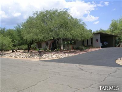 9447 E Walnut Tree Cir, Tucson, AZ 85749 photo 1