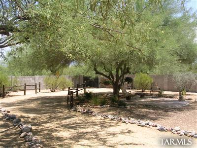 9447 E Walnut Tree Cir, Tucson, AZ 85749 photo 14