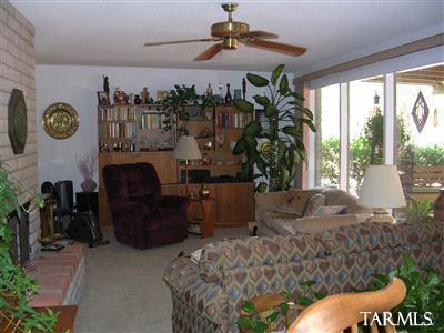 9447 E Walnut Tree Cir, Tucson, AZ 85749 photo 5