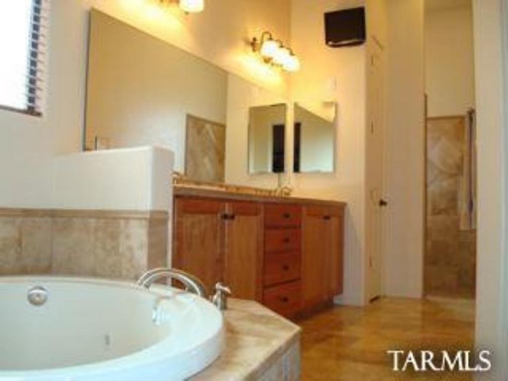 8995 S Lanai Ln, Vail, AZ 85641 photo 9