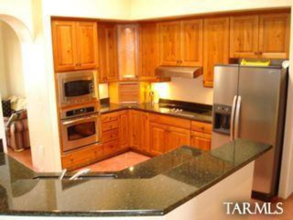 8995 S Lanai Ln, Vail, AZ 85641 photo 2
