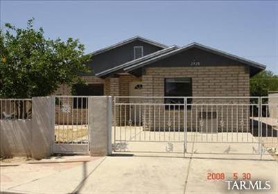 2320 E Warwick, Tucson, AZ 85713 photo 1