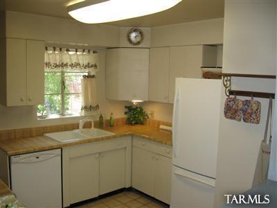3621 N Tyndall Ave, Tucson, AZ 85719 photo 11