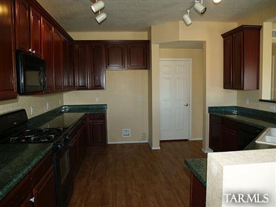 13323 E Almond Crest Dr, Vail, AZ 85641 photo 9