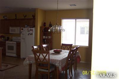 457 S Sunny Rock Dr, Vail, AZ 85641 photo 2