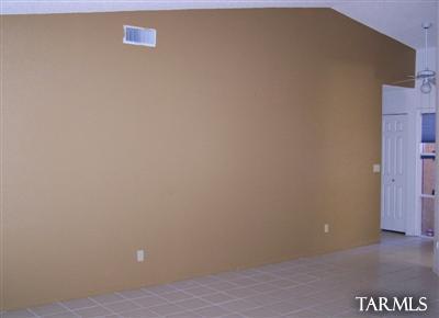 10172 E Cardiff Pl, Tucson, AZ 85748 photo 5