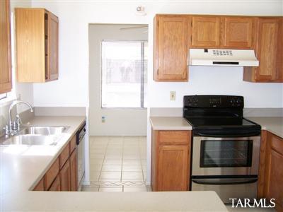 10172 E Cardiff Pl, Tucson, AZ 85748 photo 7