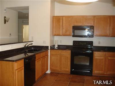 7707 Fair Meadows Lp E, Tucson, AZ 85706 photo 5
