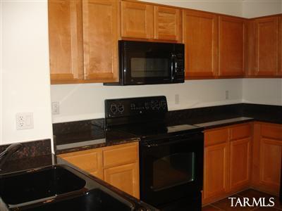 7707 Fair Meadows Lp E, Tucson, AZ 85706 photo 6