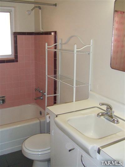 3927 E Montecito St, Tucson, AZ 85711 photo 6