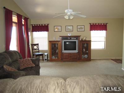 10898 S Lake Gambusi Dr, Vail, AZ 85641 photo 2