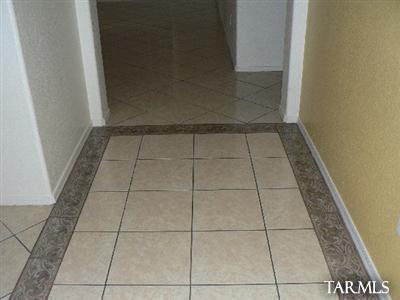 1560 W Breakwell St, Tucson, AZ 85746 photo 2