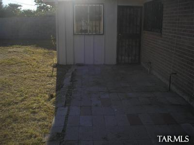 8564 E Rosewood St, Tucson, AZ 85710 photo 6