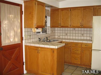 5656 E 3rd St, Tucson, AZ 85711 photo 4