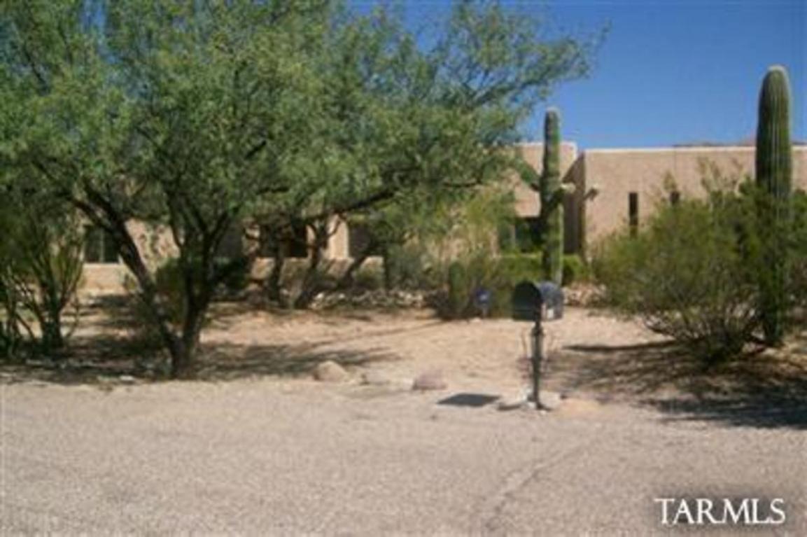 8121 E Rawhide Trl, Tucson, AZ 85750 photo 3