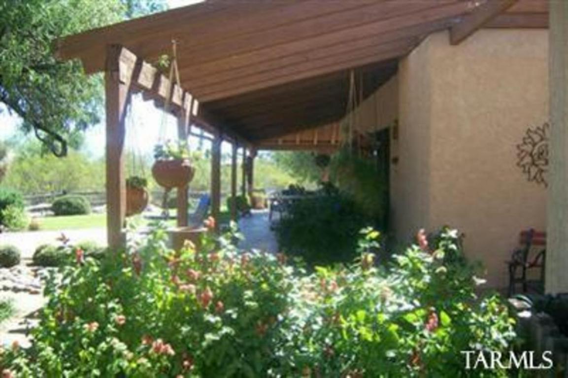 8121 E Rawhide Trl, Tucson, AZ 85750 photo 7
