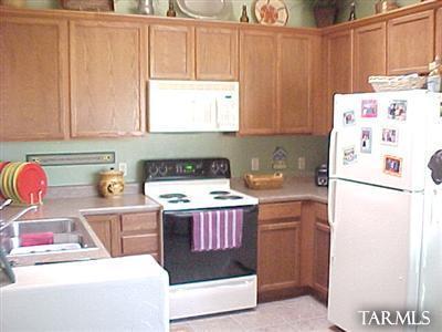 10396 S Avenger Ln, Vail, AZ 85641 photo 9