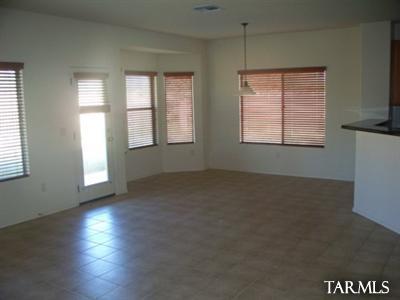 2092 W Cave Cotton Loop, Benson, AZ 85602 photo 4