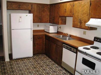 5 E Pastime Rd, Tucson, AZ 85705 photo 3